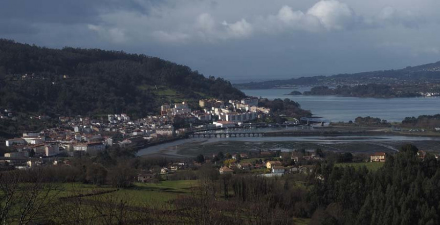 La Diputación se implica en la mejora de la red de agua de Pontedeume