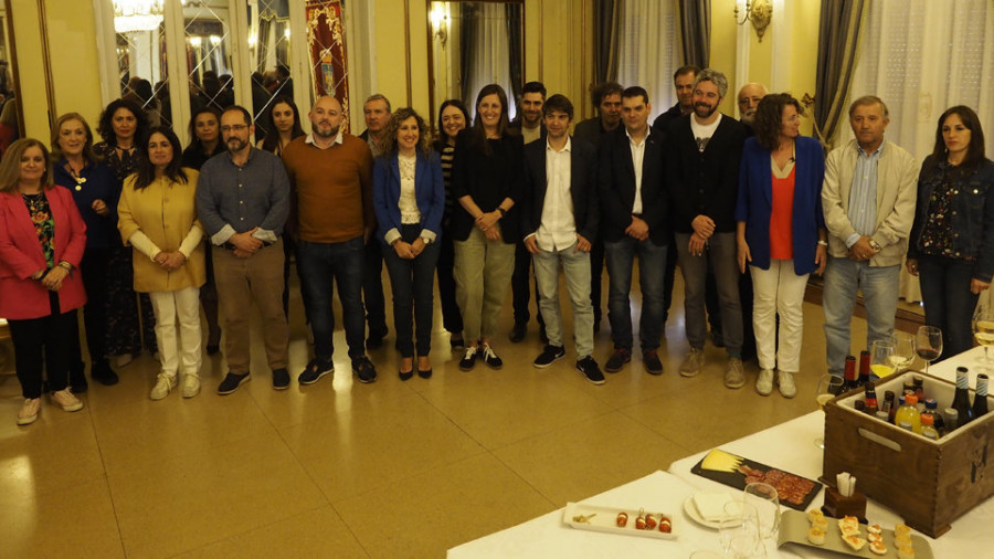El mandato concluyó con el último pleno y la despedida de la mitad de la corporación que deja el Concello