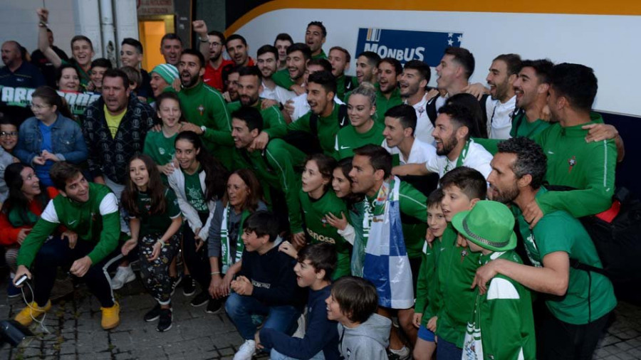 Honores a los héroes del ascenso