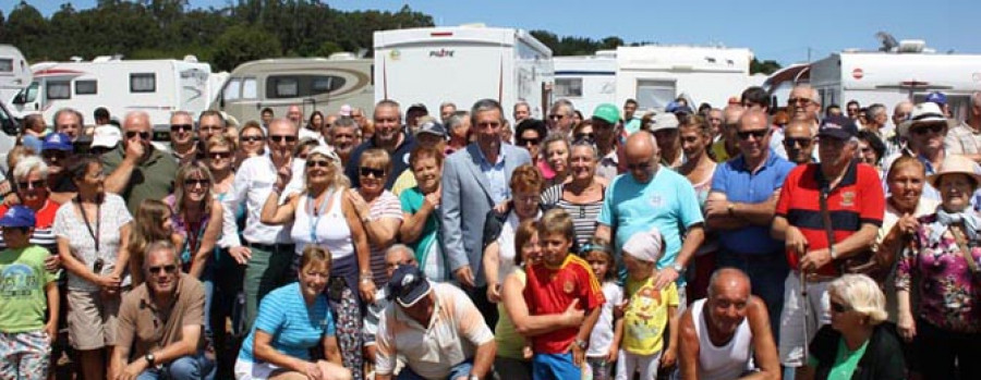 ORTIGUEIRA - Loiba acoge la primera área de estacionamiento de  caravanas de Ortegal