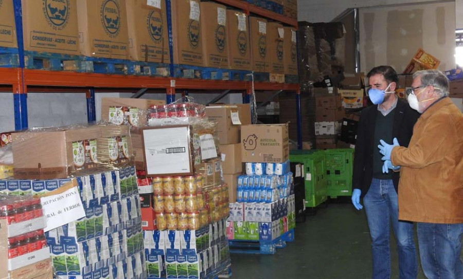 “Axuda con alimentos” recibió ayer más de 2.500 kilos de productos