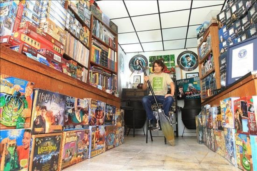 Más de 3.000 piezas de Harry Potter para "mágico" récord Guinness de mexicano