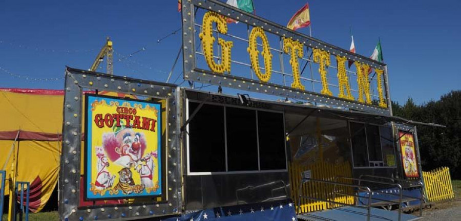 El Circo Gottani se instala de forma ilegal en Mugardos, según la corporación