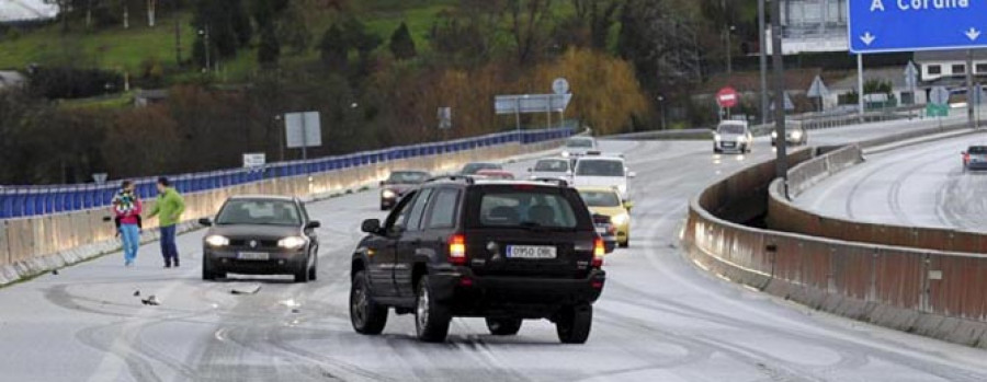 El granizo y una velocidad inadecuada causan una colisión múltiple en la AP-9