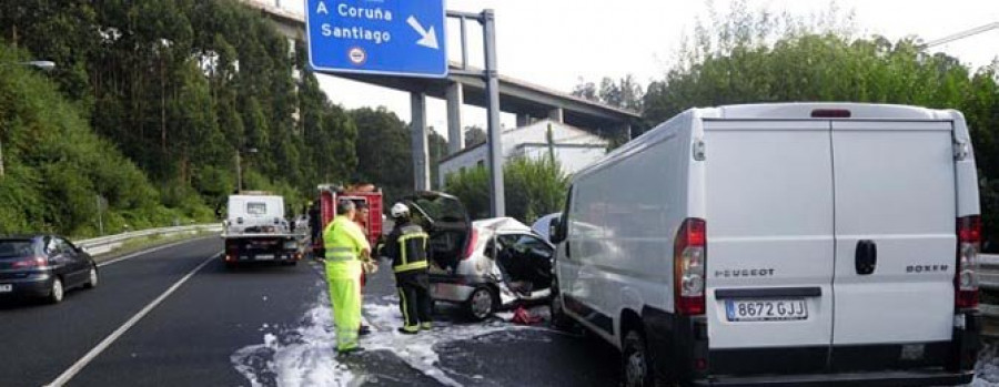 Una joven fallece y su madre resulta herida muy grave en un accidente en Fene