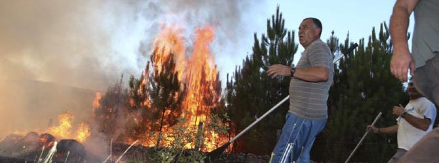 La Policía gallega podrá sancionar  a los incendiarios a los que sorprenda