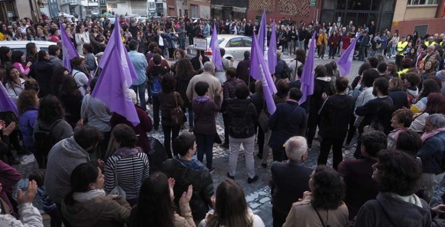 Cientos de personas se echan a la calle para condenar la sentencia judicial contra “La Manada”