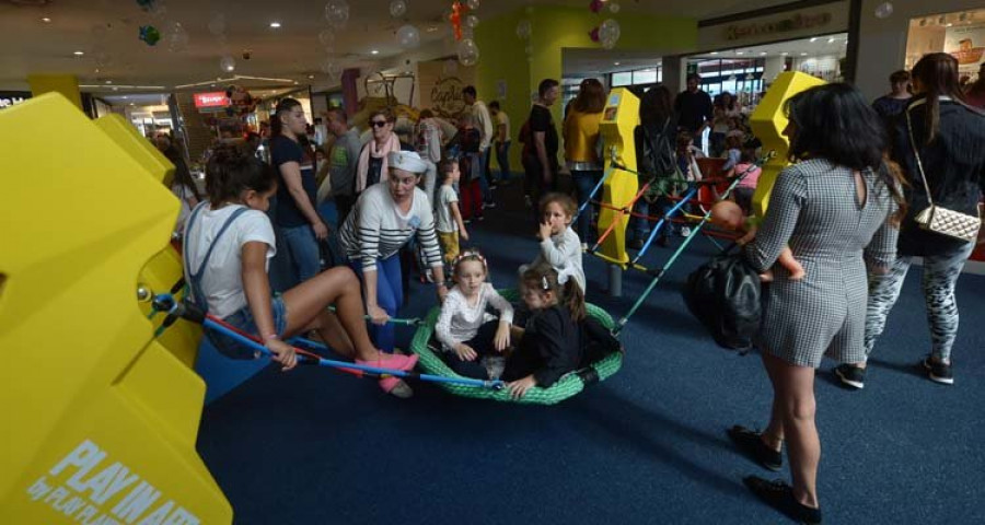 El centro comercial Odeón estrenó ayer nuevo espacio de ocio infantil