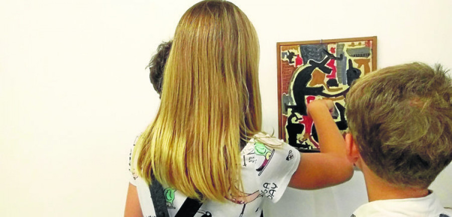 Comienzan en Exponav  los talleres para niños y visitas guiadas a la muestra “Laxeiro en tres tempos”