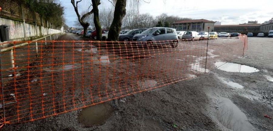 El área de Obras acomete mejoras en el aparcamiento del Sánchez Aguilera