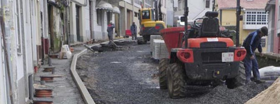 PONTEDEUME-Piden permiso para ampliar la altura del muro de la calle Porto