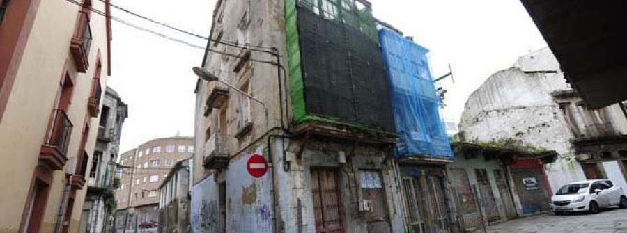 Comienzan las obras para asegurar los edificios en ruinas de Ferrol Vello
