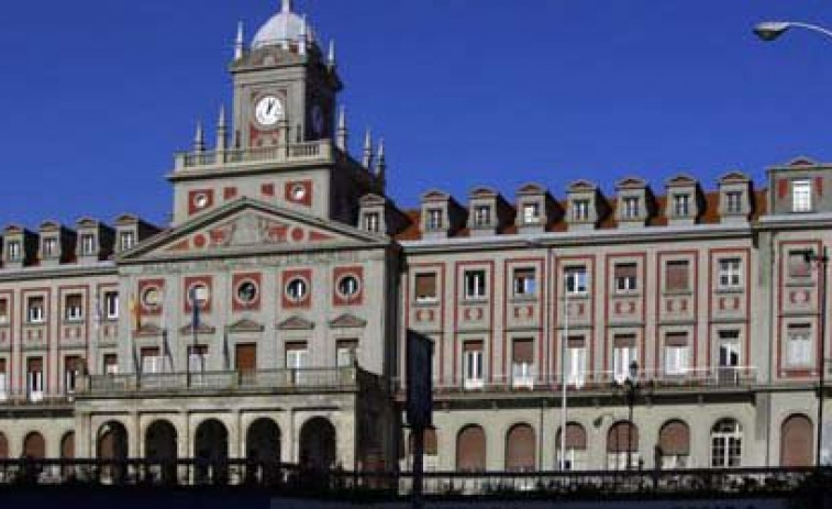 Ferrol reforzará la cubierta de su casa consistorial por filtraciones