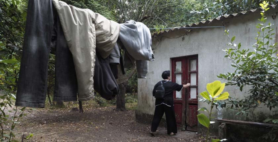 Los vecinos tachan de “tomadura de pelo” la limpieza del Montón