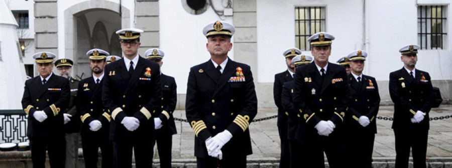 Los buques de la fuerza de la OTAN  con base en Ferrol recalan en Londres