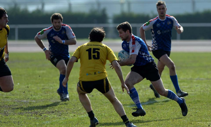 La solidez defensiva da al Rugby Ferrol su primer éxito