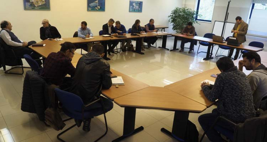 La mesa de negociación de las auxiliares del naval se retoma sin diálogo entre sindicatos