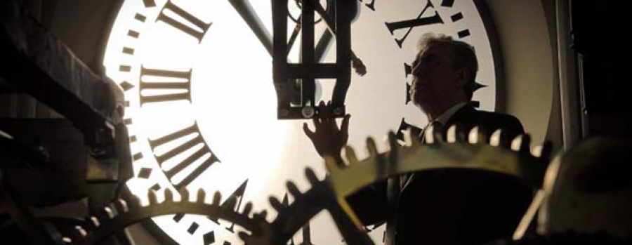 El reloj de la Puerta del Sol ya está preparado para su gran cita anual