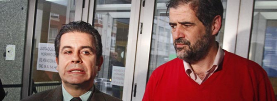 Exconcejales del PSOE en Ferrol declaran como imputados en la 'Operación Torre'