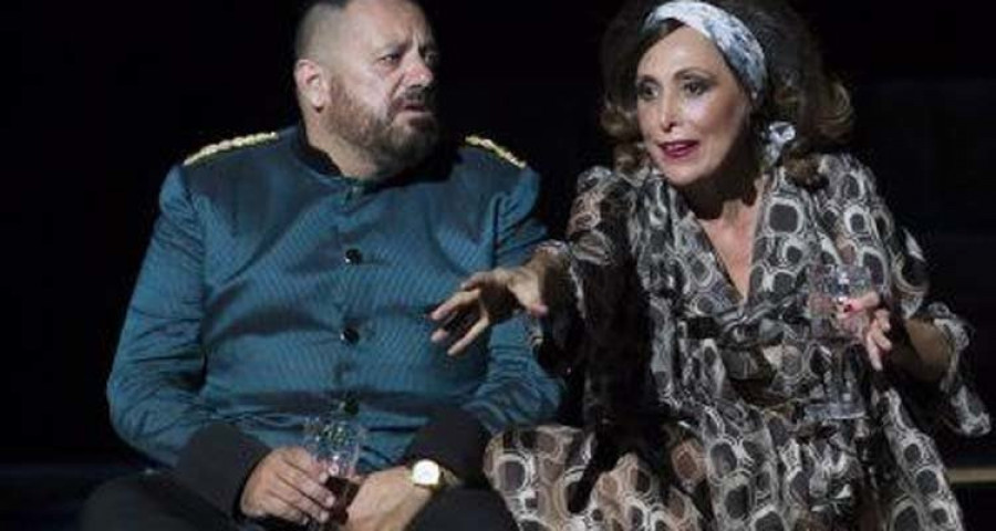 Pentación Espectáculos pon en escena no Pazo de Narón “La comedia de las mentiras”