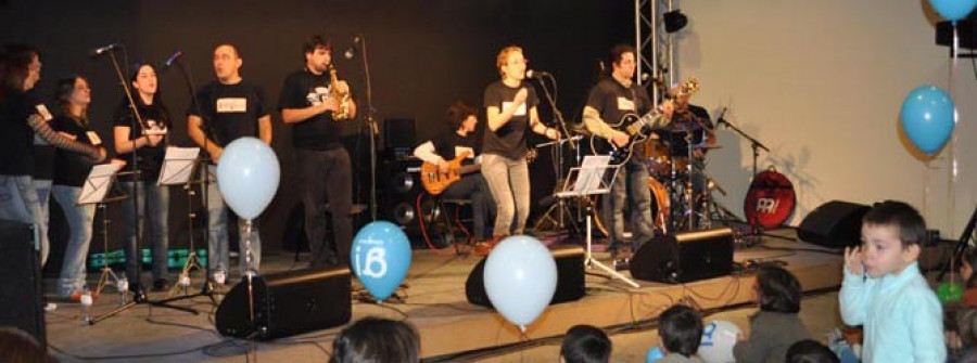 O grupo familiar Mamá Cabra abre o ano presentando “Bicos de música” Nas Pontes