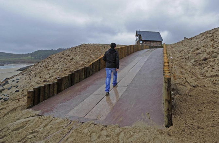 VALDOVIÑO-La Demarcación de Costas prevé la finalización del acondicionamiento de las playas a mediados de junio