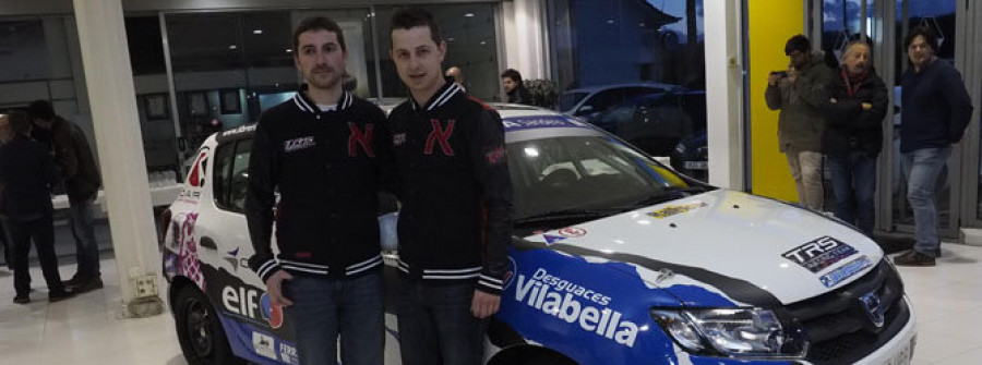 Bouza presenta coche y equipo en Narón