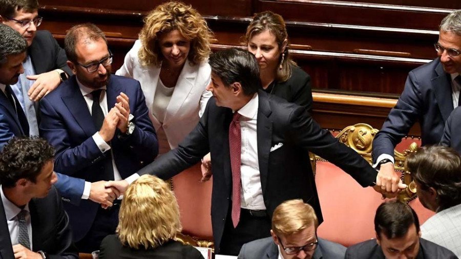 Conte dimite como presidente de la República italiana mientras Salvini dice que no se arrepiente