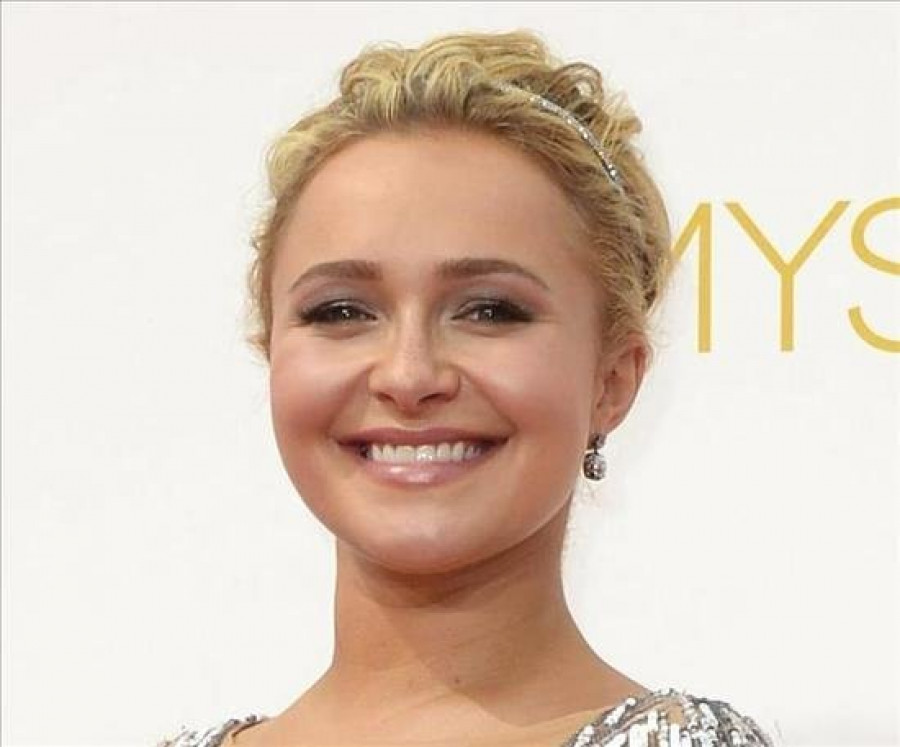 La actriz Hayden Panettiere da a luz a una niña