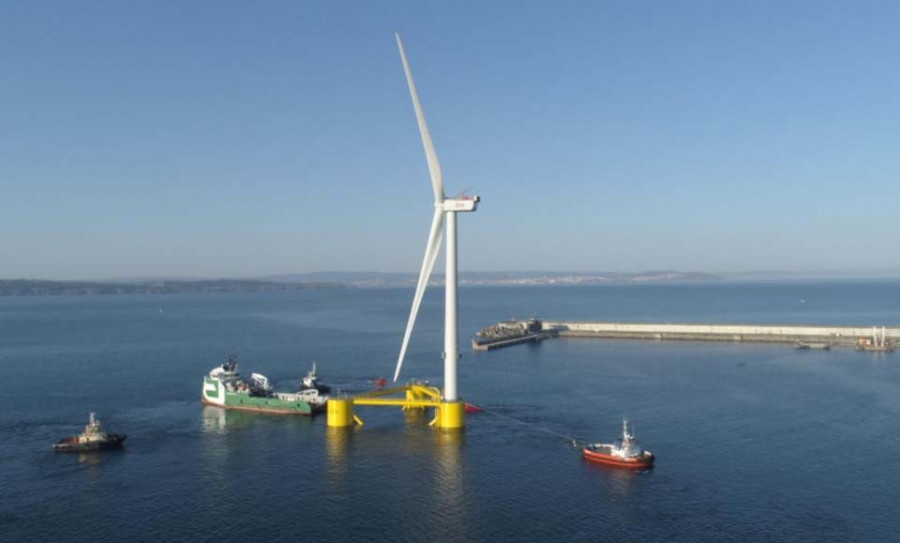 La última plataforma flotante del proyecto pionero WindFloat Atlantic parte rumbo a Portugal