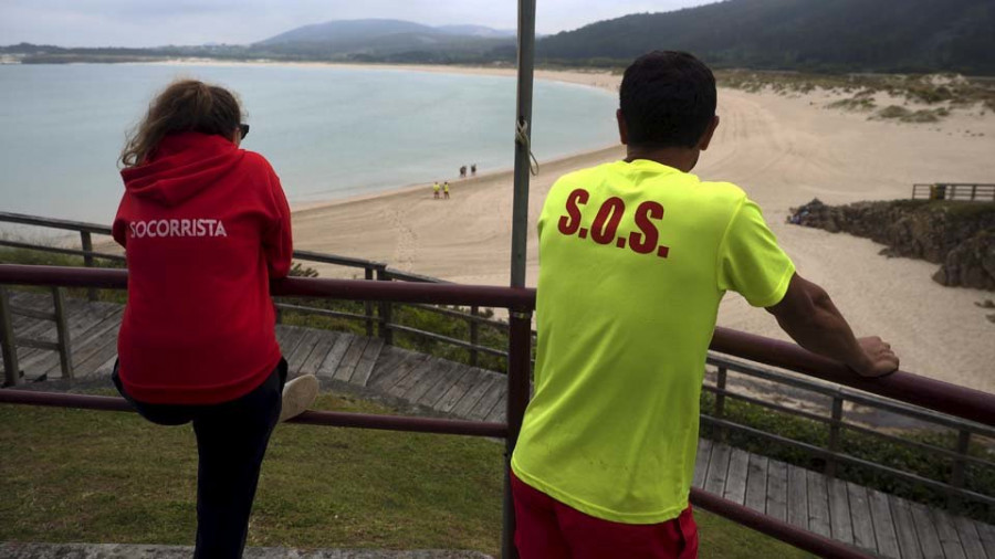 La seguridad en las playas de Ferrol  se incrementa con nuevos socorristas