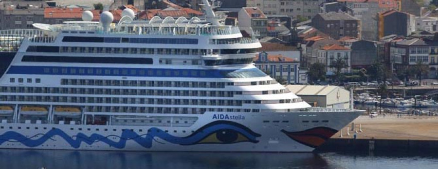 La estancia del “Aida Stella” en Ferrol incrementa los buenos datos del turismo de cruceros