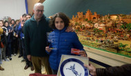 Jorge Fernández recoge el premio del concurso de belenes “Alfredo Martín”