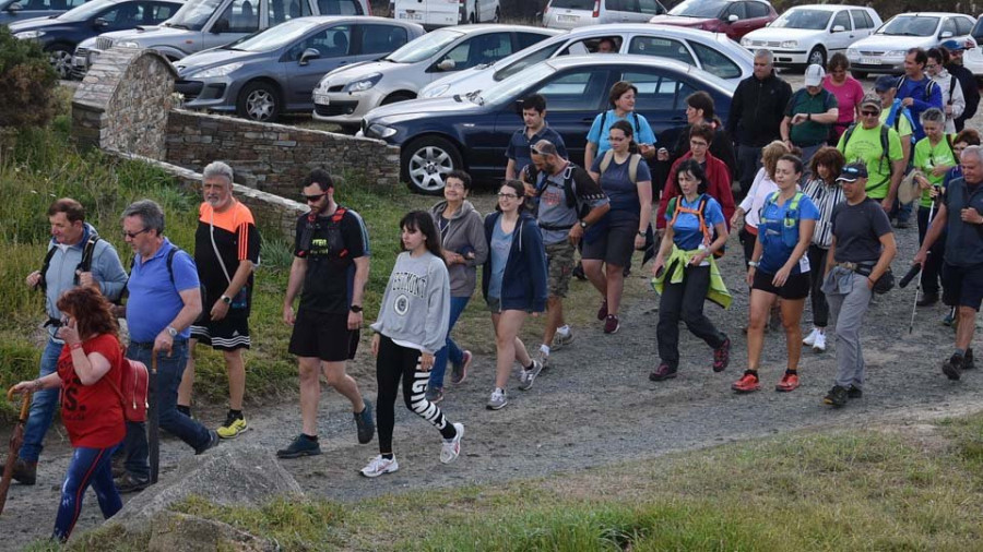 Volta a pé ao cabo Prior da man de Columba e Mesturas