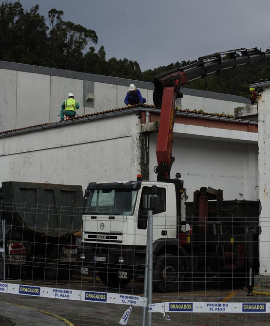 La Consellería do Mar comienza  los trabajos en la nueva lonja local