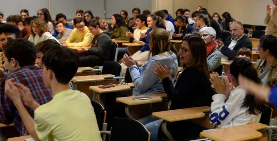 Reportaxe | Un percorrido pola evolución da escola para contribuír a súa posta en valor