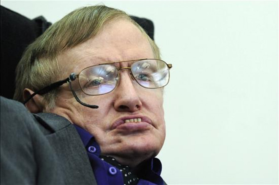 Stephen Hawking tiene un "gran sentido del humor", según el director de un documental