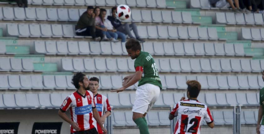 Pablo Rey está disponible para el partido ante el Arosa