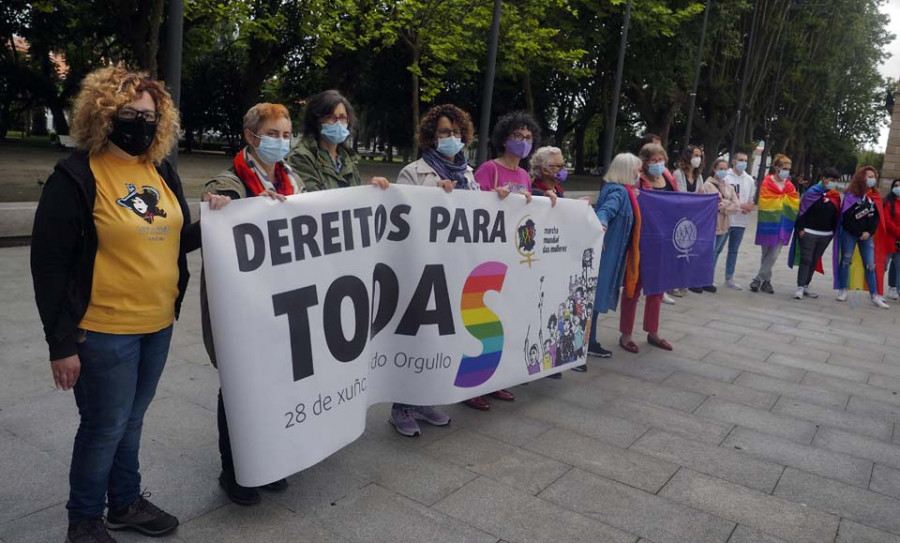 Color y reivindicación en un Día del Orgullo LGBT+ marcado por la pandemia