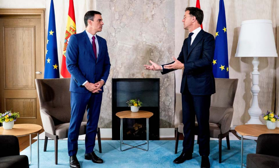 Mark Rutte pide a Pedro Sánchez que busque en España la solución a la crisis económica