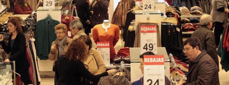 Primer domingo de rebajas en el Dolce Vita Odeón