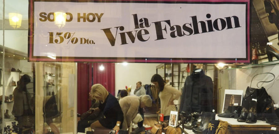 El comercio celebra la undécima edición  de la Fashion Night con éxito de público