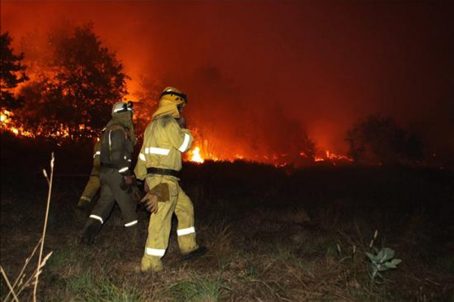 Controlado el incendio que quemó unas 200 hectáreas en Vilamarín (Ourense)