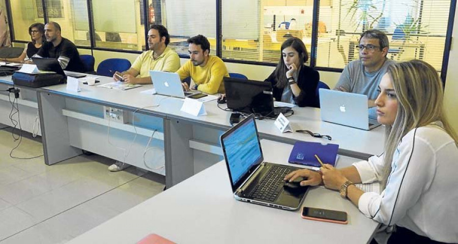 Una veintena de emprendedores pulen sus proyectos en el espacio “Go2Work” de Ferrol