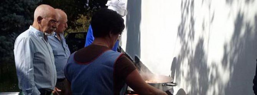 Maniños aborda ya las tareas para financiar las fiestas patronales de 2015