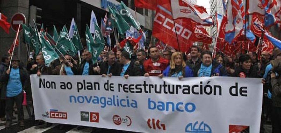 Los sindicatos que rechazan el ERE de Novagalicia lo impugnarán el jueves