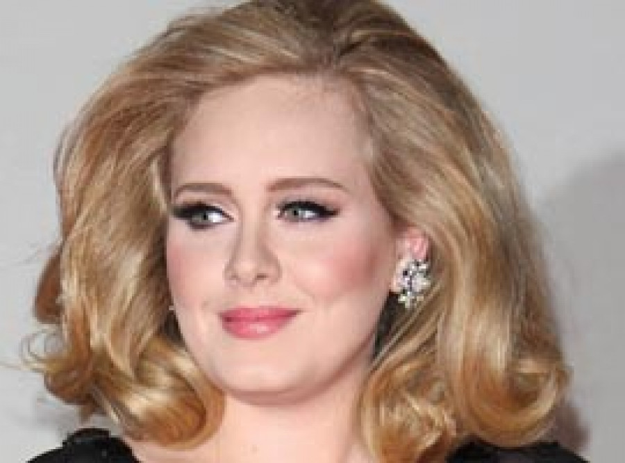 Adele cumple 25 años a la espera de que salga al mercado un tercer álbum