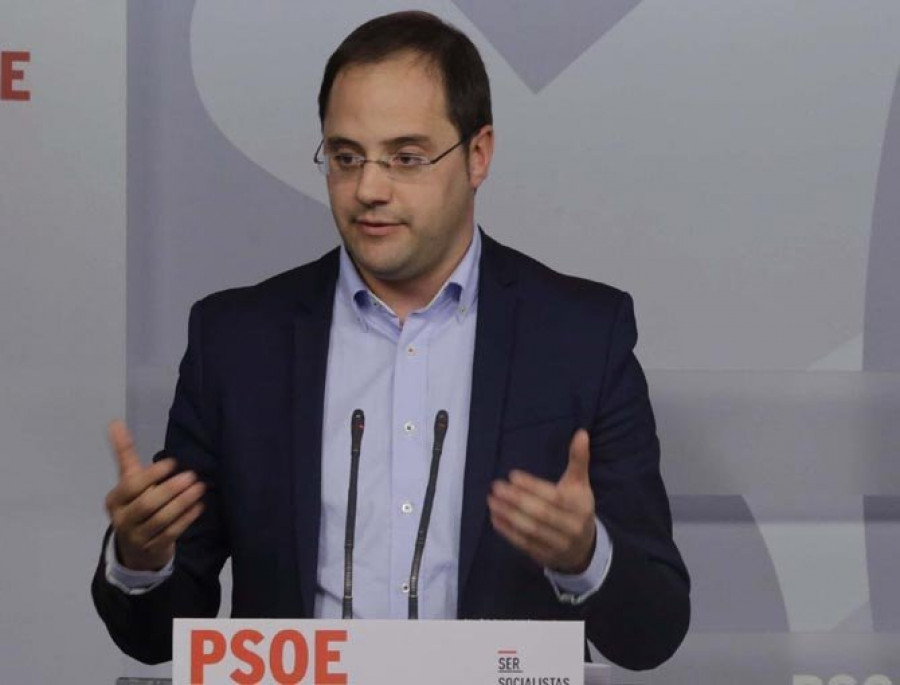 El PSOE cree que Carlos Príncipe debe “callarse y marcharse con dignidad”