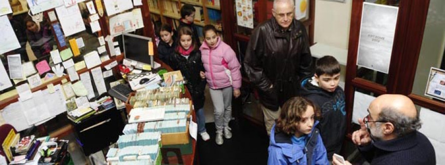 A biblioteca de Pontedeume volveu medrar en socios e usuarios en 2012
