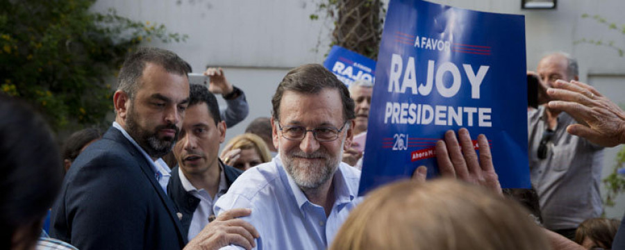 Rajoy pide que el voto moderado se concentre en el PP para frenar a Iglesias